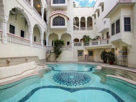 Pool, Mandawa Haveli