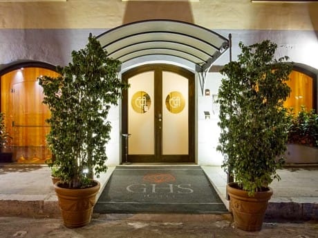 Hotel Vecchio Borgo Eingang